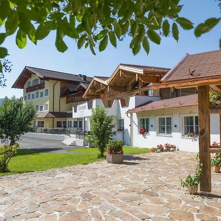 Aparthotel Paradies - Schrempfgut Флахау Экстерьер фото