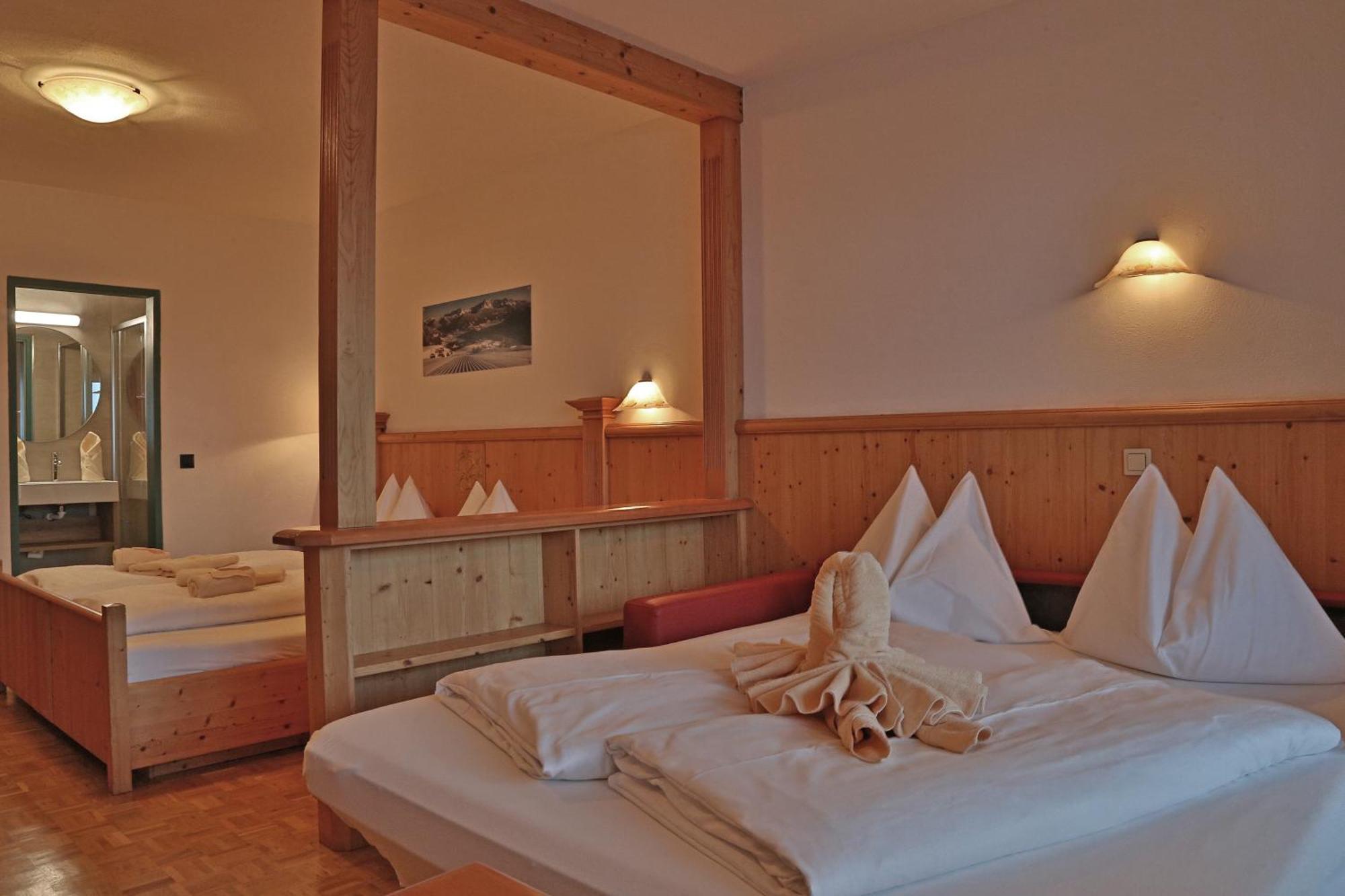 Aparthotel Paradies - Schrempfgut Флахау Экстерьер фото