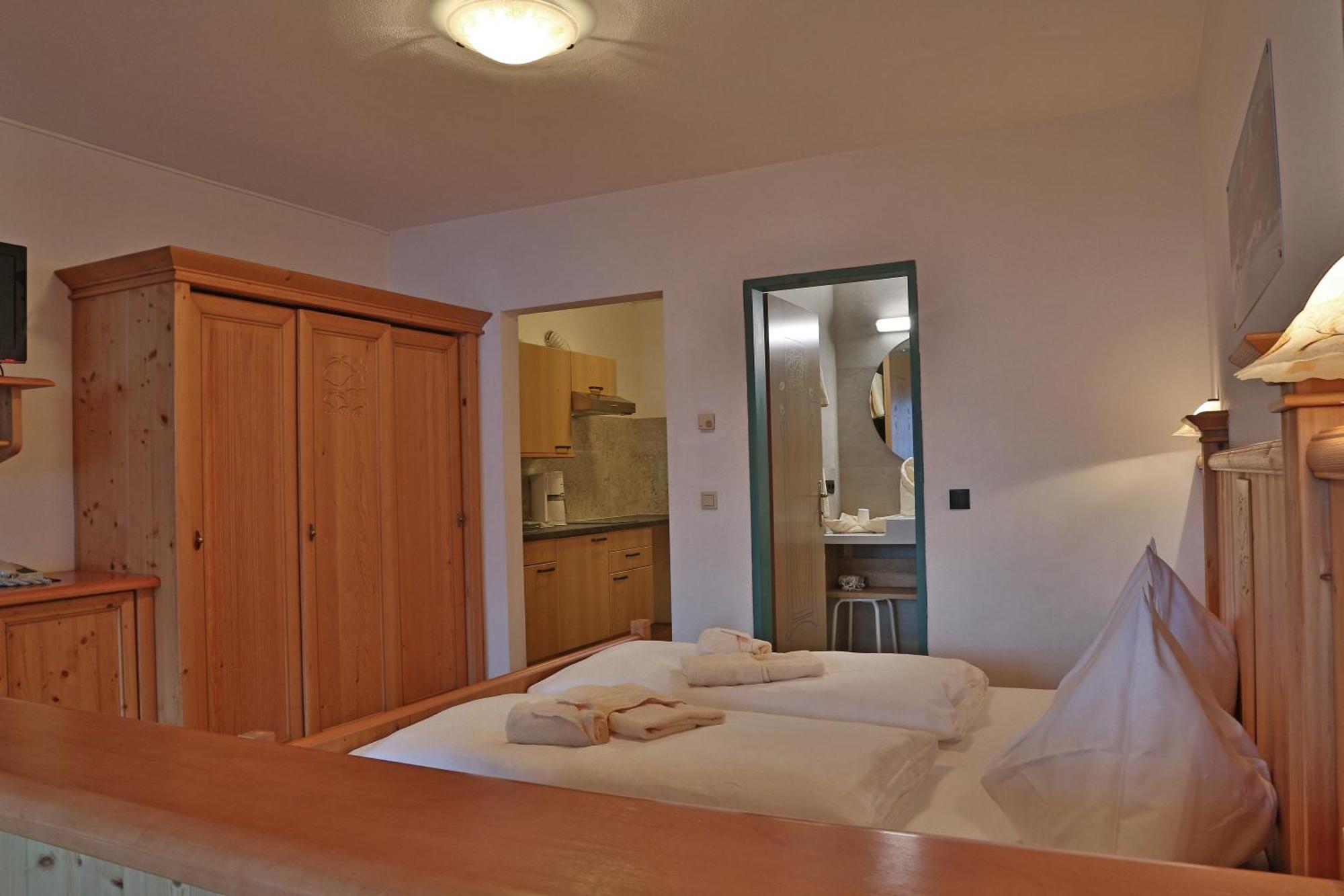 Aparthotel Paradies - Schrempfgut Флахау Экстерьер фото